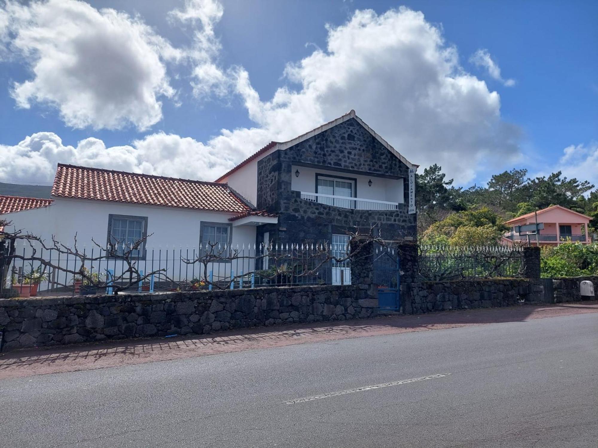 Alojamentos A Buraca São Roque do Pico Екстериор снимка